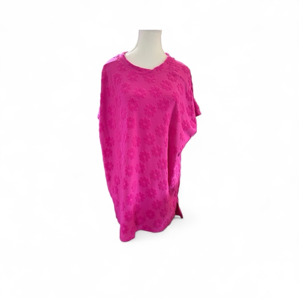 Celeste Hot Pink Textured Floral Top – Size 1XL
